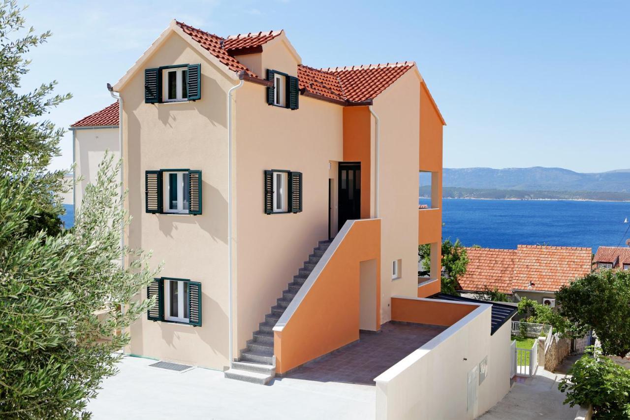 Iris Apartments Bol (Adults Only) Exteriér fotografie