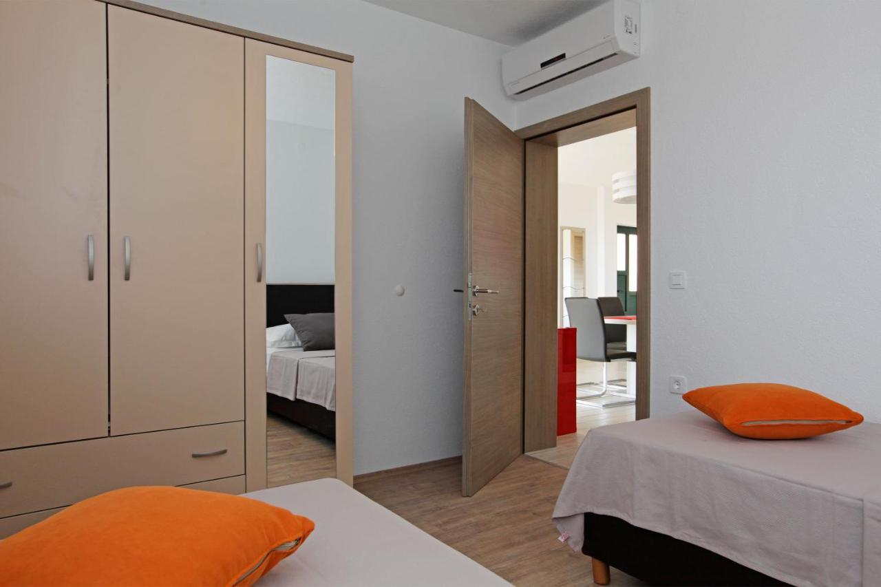 Iris Apartments Bol (Adults Only) Exteriér fotografie