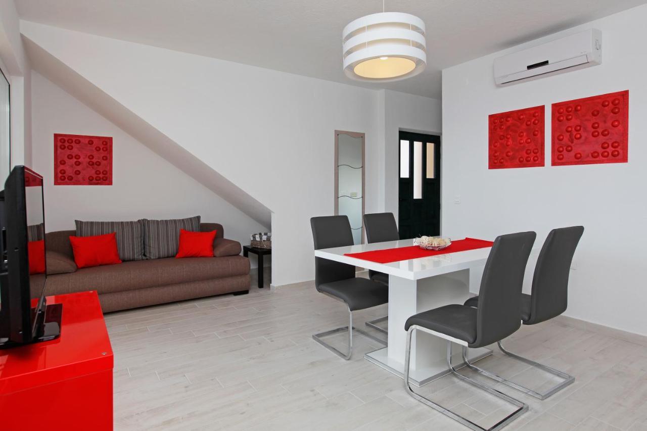 Iris Apartments Bol (Adults Only) Exteriér fotografie